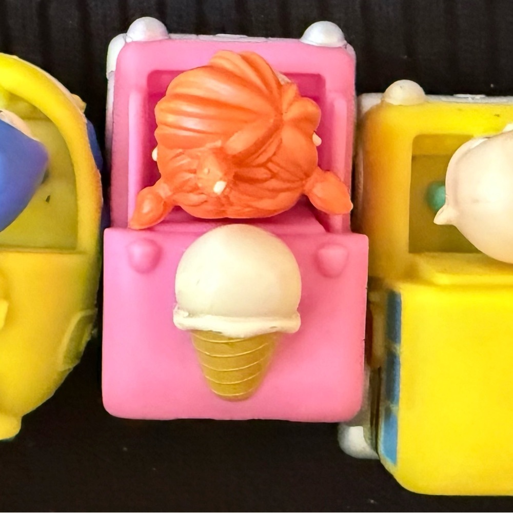 Cocomelon figures set of 5 - Picture 16 of 16